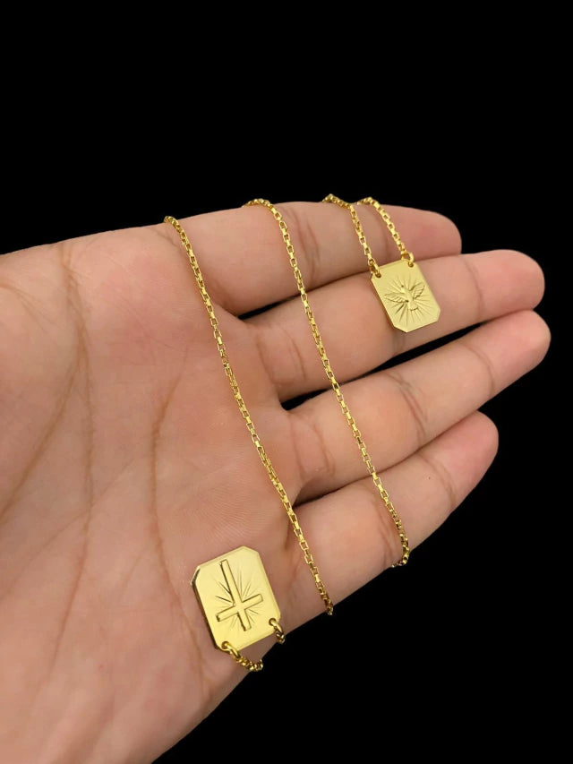 ESCAPULÁRIO 1MM ESPÍRITO SANTO E CRUZ - BANHADO A OURO 18k