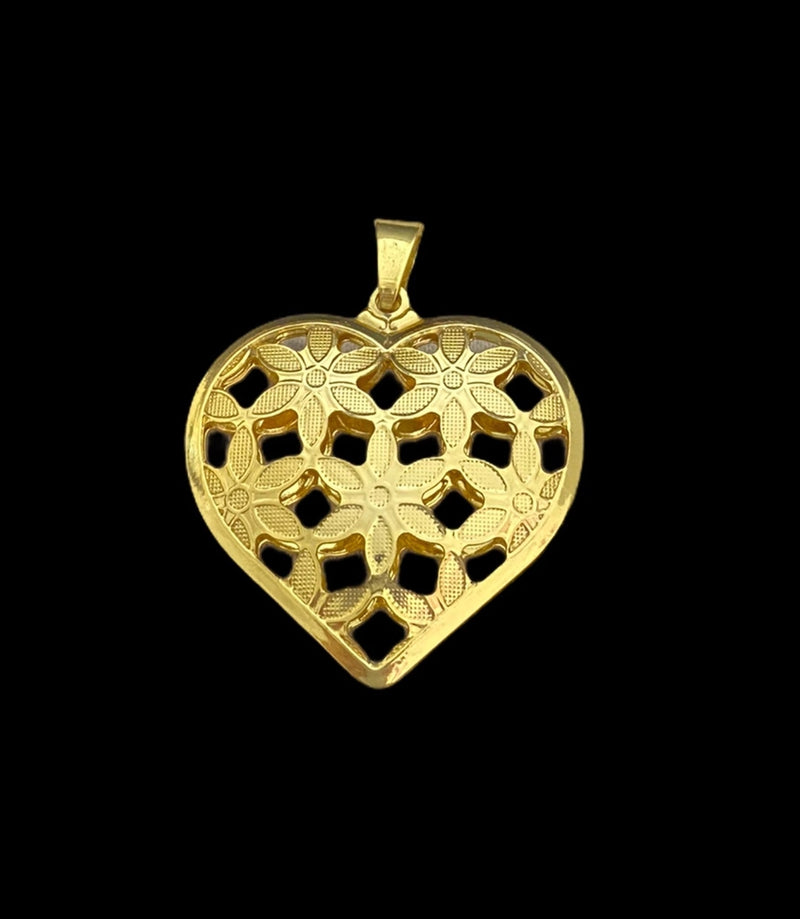 PINGENTE CORAÇÃO M VAZADO -BANHADO A OURO 18K