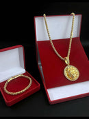 KIT PERUANO 8MM + PINGENTE PITBULL REDONDO C/ PEDRAS BANHADO A OURO 18K