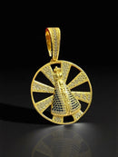 PINGENTE SANTA RAIADA VAZADO CRAVEJADO G BANHADO A OURO 18K