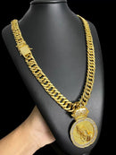 CORDÃO GRUMET 15MM + PINGENTE MÃO ORANDO PERSONALIZADO BANHADO A OURO 18K