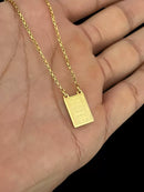 ESCAPULÁRIO TIJOLINHO 1MM DEUS É FIEL - BANHADO A OURO 18K